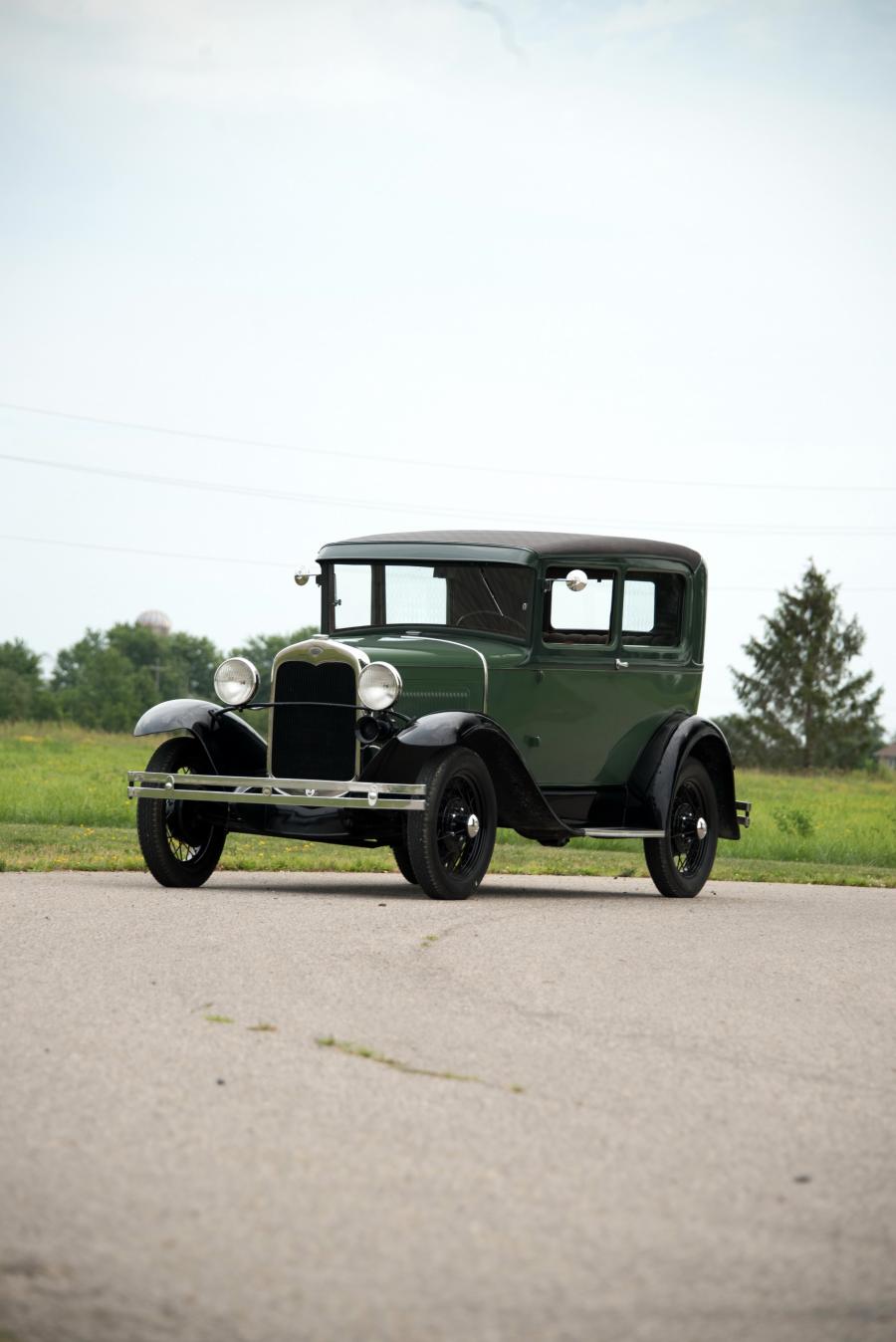  Ford Model A Tudor Sedan 1930 года  (фото 8 из 14)